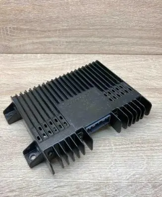 Audi A3 S3 8L Sound amplifier 8L0035223 256014