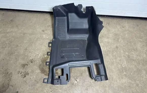 Land Rover Defender Front floor carpet liner L8B2130C31BD