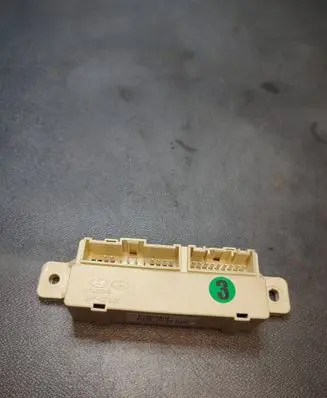 Hyundai i30 Door central lock control unit/module 919402H130
