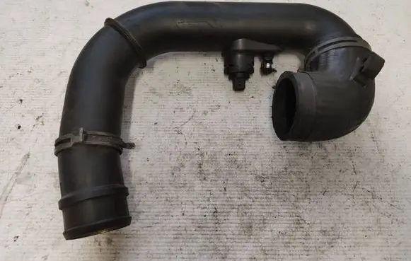 Intercooler hose/pipe