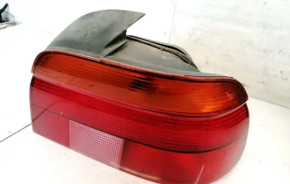 BMW 5 E39 Rear/tail lights 8358032 2vp00724002