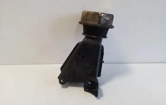 Volkswagen Transporter - Caravelle T4 Engine mount bracket 701199201D