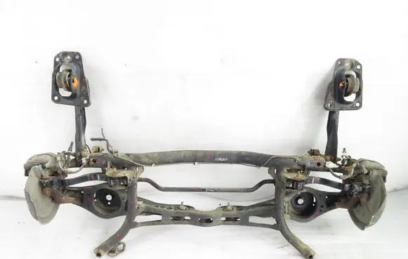 Volkswagen Touran I Rear beam 