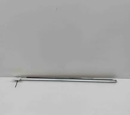Mercedes-Benz GL X166 Door glass trim A1667253000