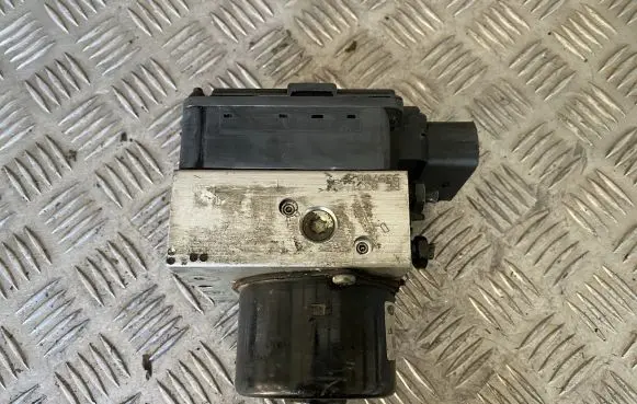 Ford Focus ABS Pump 98AG2M110CA 001302040 10020401584