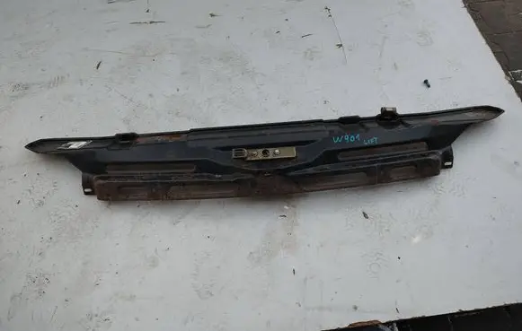 Mercedes-Benz Sprinter W901 W902 W903 W904 Radiator support slam panel 