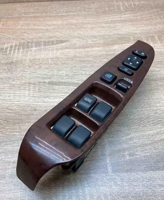 Subaru Outback Electric window control switch 83071AE018 JI3I0LS020