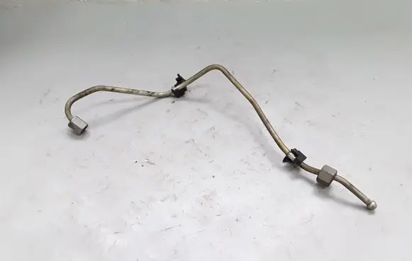 Citroen C3 Picasso Fuel injector supply line/pipe 16609B