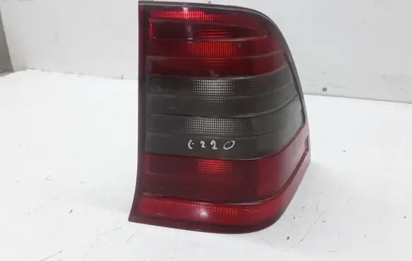 Mercedes-Benz C W202 Rear/tail lights 2028204064