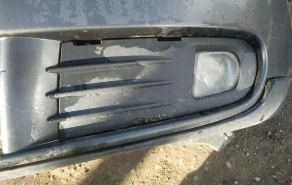 Volvo V50 Front bumper lower grill