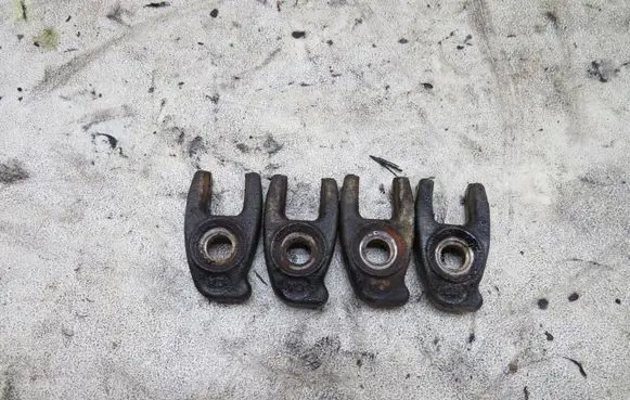 Nissan Juke I F15 Fuel Injector clamp holder GMAUTO4574097