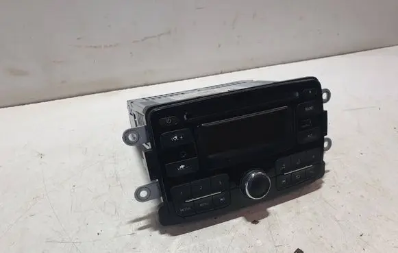Renault Captur Radio/CD/DVD/GPS head unit 281155590R 269779 AGC0060RE