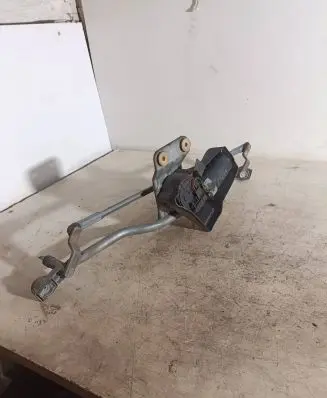 Ford Escort Front wiper linkage and motor 85GB17B571AA 0390241307