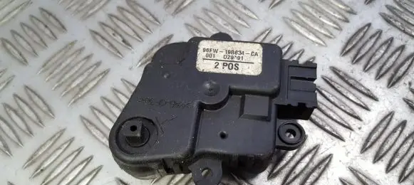 Ford Fiesta Air flap motor/actuator 96FW19B634CA 96FW-19B634-CA