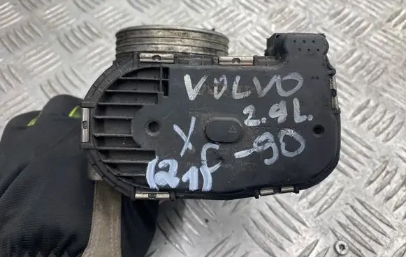 Volvo XC90 Throttle valve 30650013
