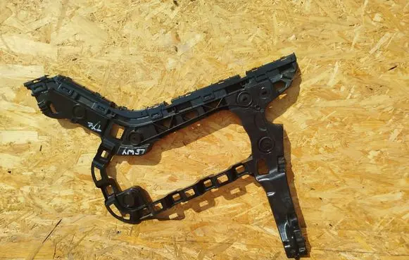 Volkswagen Passat Alltrack Rear bumper mounting bracket 3G9807375 3G0807393
