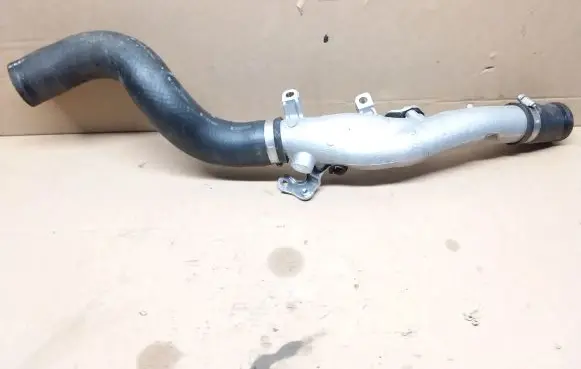 Toyota RAV 4 (XA40) Intercooler hose/pipe