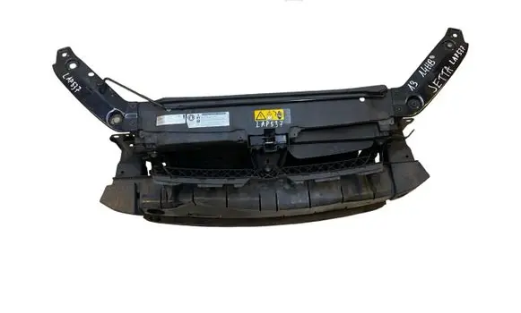 Volkswagen Jetta VI Radiator set 1K0121253BK 5C6010847E 701010690B