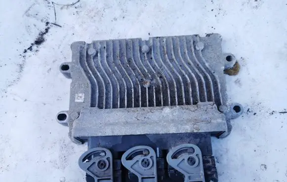 Peugeot 206+ Engine control unit/module 9666257580