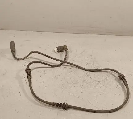 Mercedes-Benz E W213 Front ABS sensor wiring A2135403705