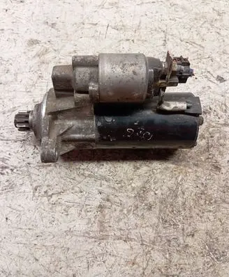Volkswagen Golf V Starter motor 02E911023H