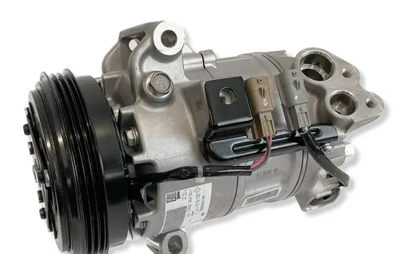 Renault Twingo III Air conditioning (A/C) compressor (pump) 926006316R T392220A