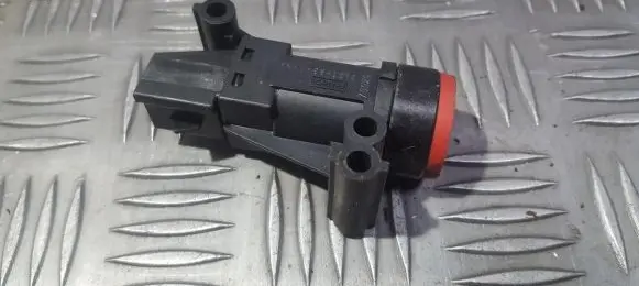 Ford Focus Fuel cut-off switch 5L2T9341AA