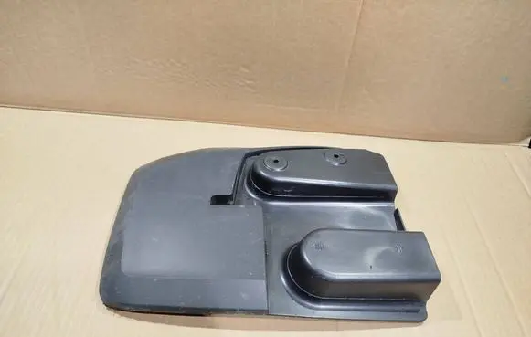 Volkswagen Crafter Rear mudguard 7C0821811