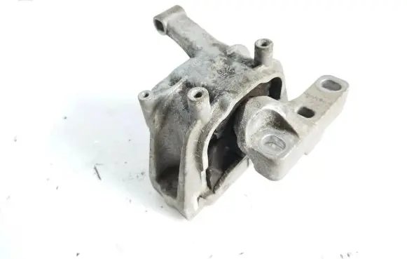 Seat Alhambra (Mk2) Engine mount bracket 5N0199262F