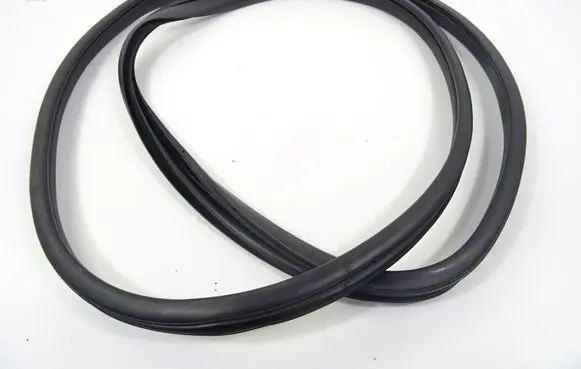 Mazda 3 II Front door rubber seal 