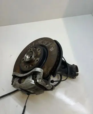 Front wheel hub spindle knuckle