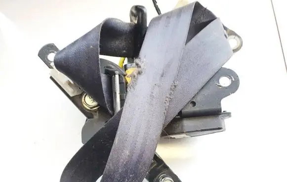 Mitsubishi ASX Front seatbelt 6176502