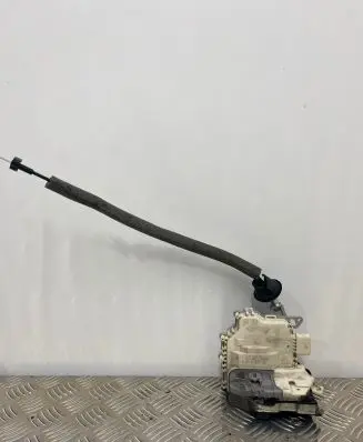 Audi A6 C7 Front door lock 8J1837016D