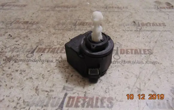Vauxhall Insignia A Headlight level adjustment motor 008830