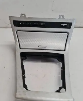 BMW X3 E83 Ashtray (front) 221672 3411706 7535772