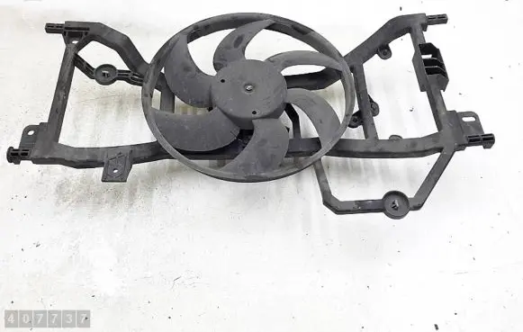 Electric radiator cooling fan