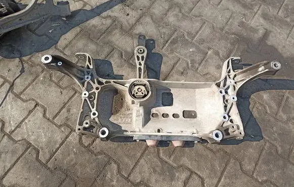 Seat Alhambra (Mk2) Front subframe 7N0199369BIIIIIII 7N0199369B