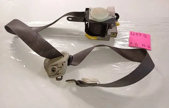 Toyota Yaris Other seats 121212121