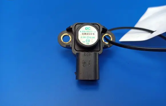 Mercedes-Benz C W204 Air pressure sensor A0061539728