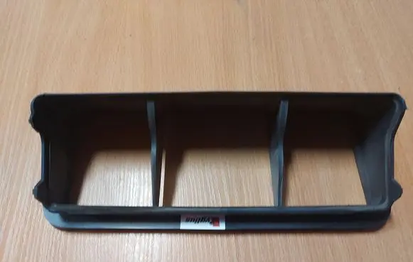 Volkswagen Caddy Quarter panel pressure vent 2K0819241