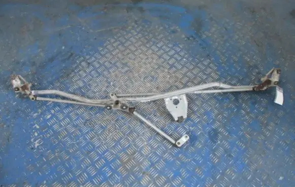 Opel Meriva A Front wiper linkage and motor
