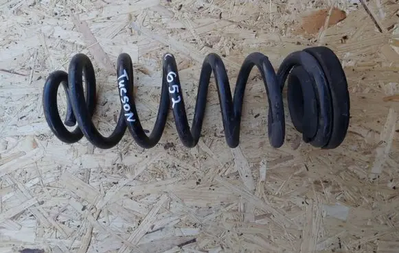 Hyundai Tucson TL Rear coil spring