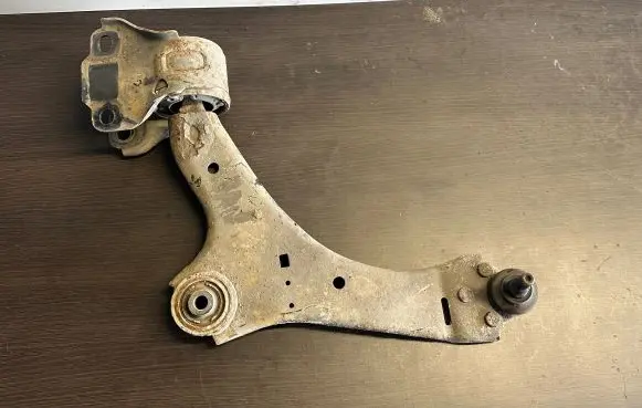 Volvo V60 Front lower control arm/wishbone