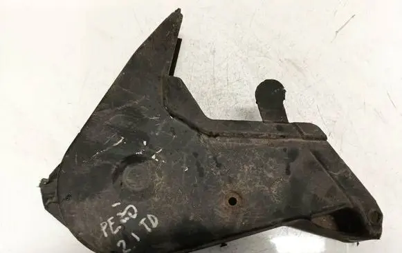 Peugeot 605 Timing belt guard (cover) 9602717580