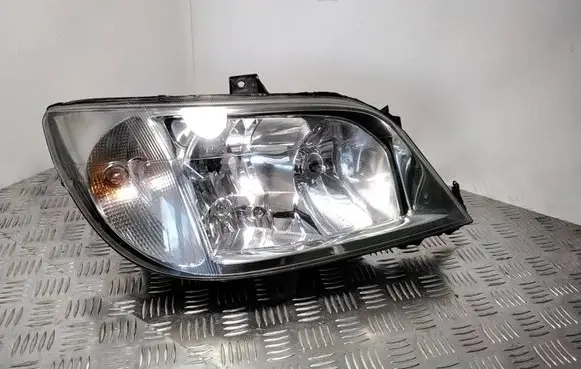 Mercedes-Benz Sprinter W901 W902 W903 W904 Headlight/headlamp 15053200 15149600