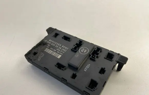 Mercedes-Benz Vito Viano W639 Door control unit/module 6398200326 00006170