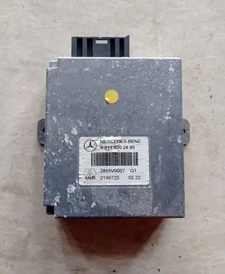 Mercedes-Benz E W211 Bluetooth control unit module A2118202485