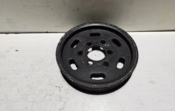 Volkswagen Golf IV Power steering pump pulley 038145255B