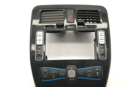 Radio/GPS head unit trim