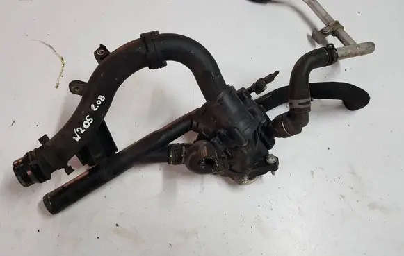 Mercedes-Benz C W205 Thermostat housing A2742000215IAUTPI A2742000215